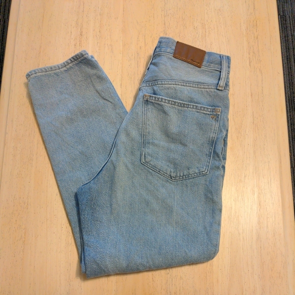 Madewell The Momjean in Gilford Wash: Ripped Edition 28 - Picture 5 of 8